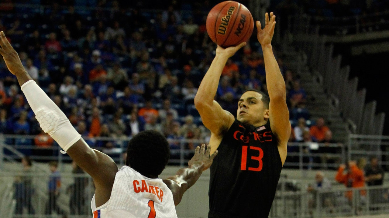 Rodriguez scores 15, leads Miami past Akron 79-51 in Charleston semis